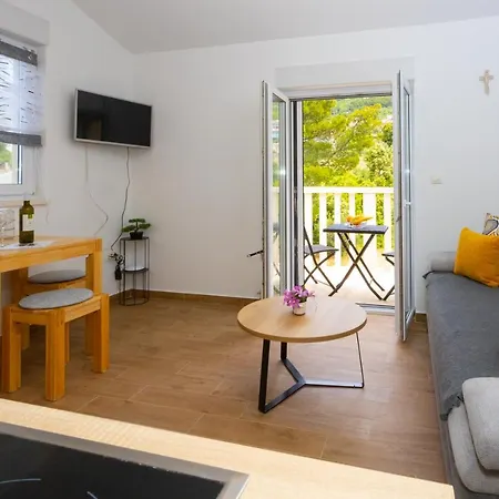 Jasa Deluxe Apartment *