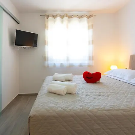 Jasa Deluxe Apartment *