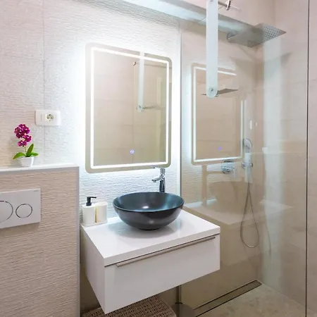 Jasa Deluxe Apartment *